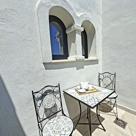 Noctua House Campanario
